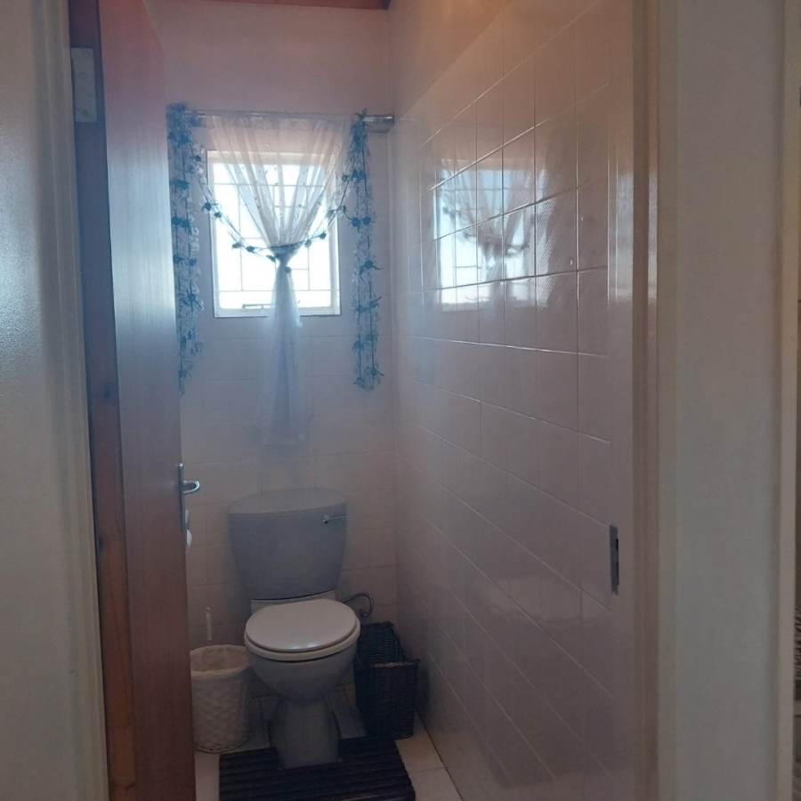 5 Bedroom Property for Sale in El Toro Park Northern Cape